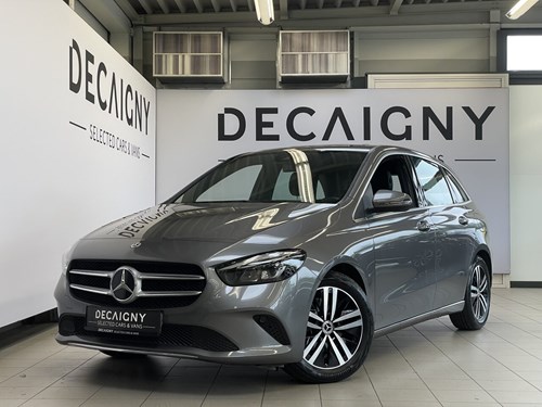 Mercedes-Benz B 180